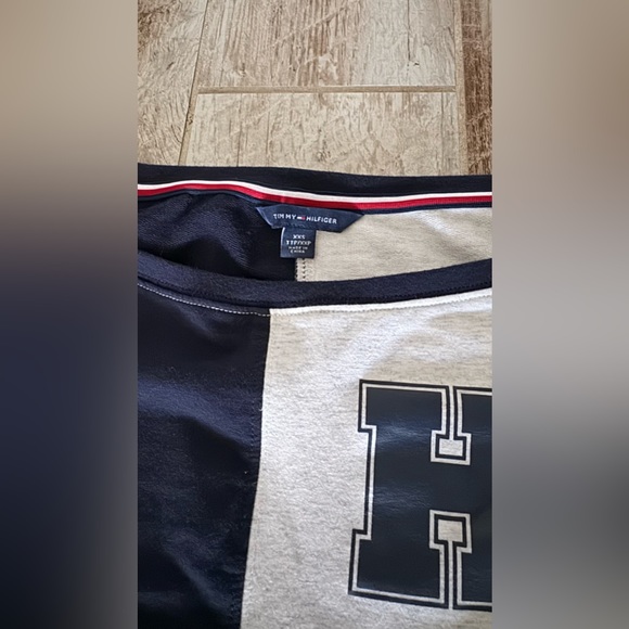 Tommy Hilfiger set shorts and top size XS - Picture 4 of 5